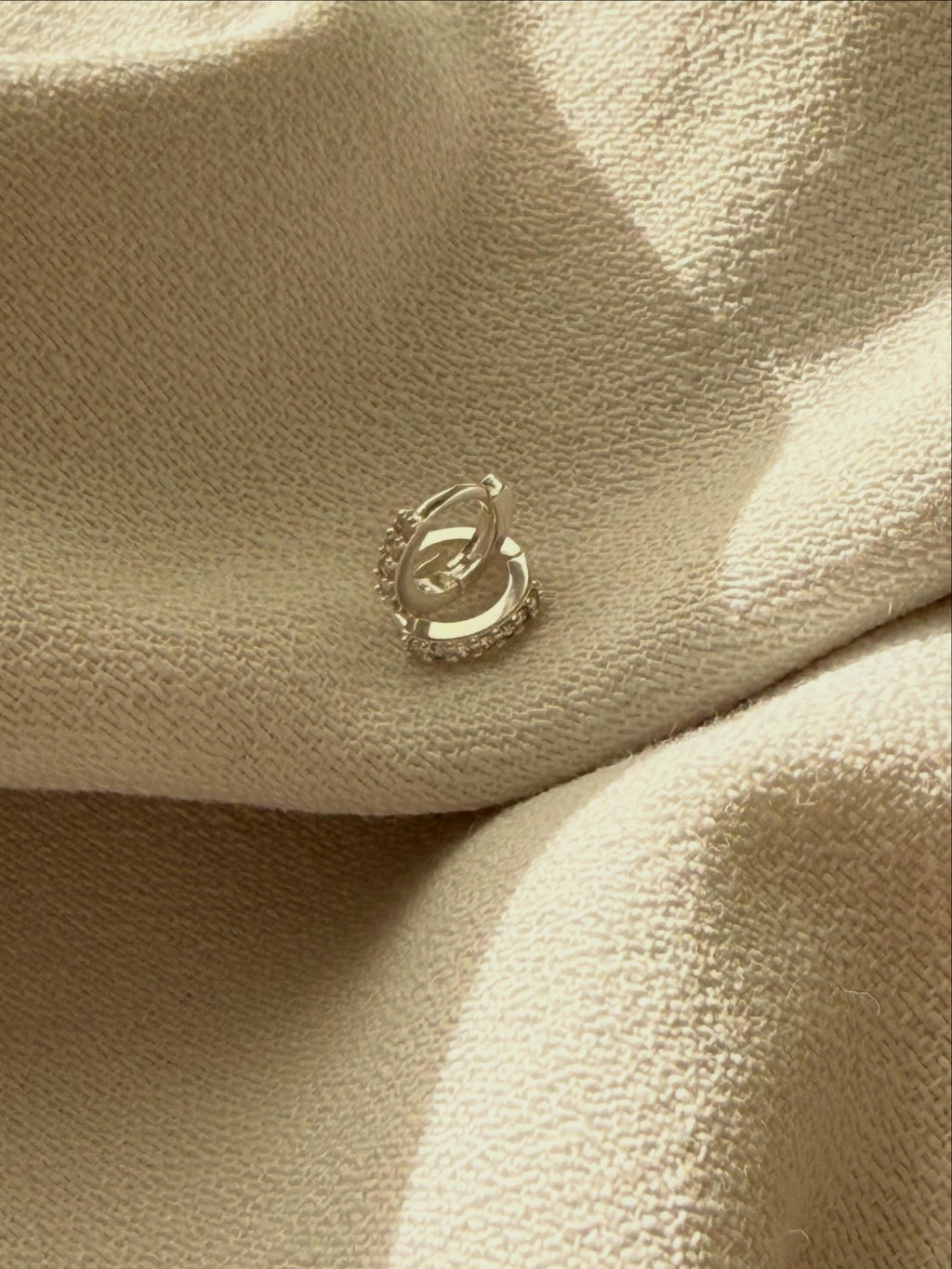 Aros Mini Click Shine plata - Las Joyas de Julieta foto 2